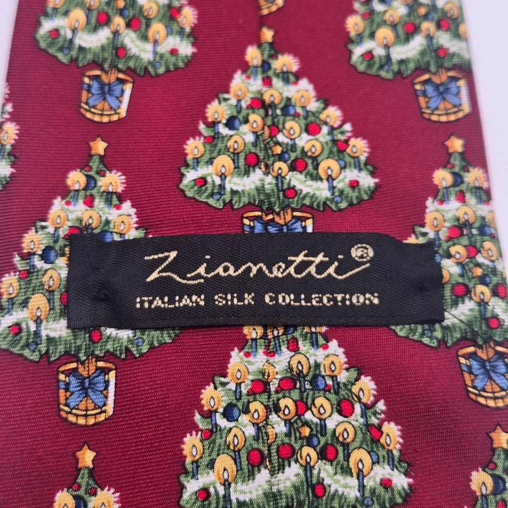 Ziometti Italian Silk Christmas Tree Tie red Holiday 100% Silk made Italy A1